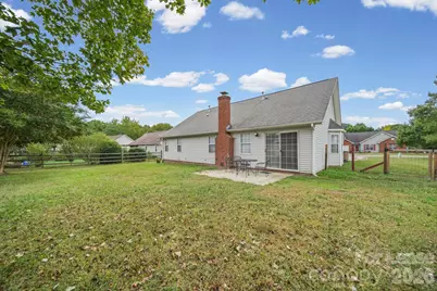 1012 Ridgefield Circle, Indian Trail, NC 28079 - Photo 4