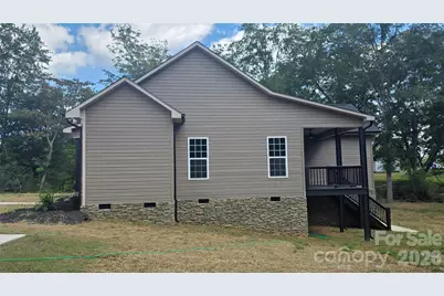 103 Saint Michael Avenue, Great Falls, SC 29055 - Photo 4
