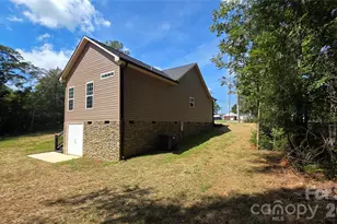 103 St Michael Ave, Great Falls, SC 29055 - Photo 6