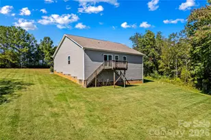 133 Sandtrap Dr, Statesville, NC 28677 - Photo 32