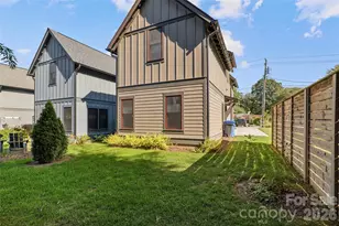 205 N Johnson St, Brevard, NC 28712 - Photo 34