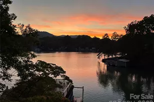 134 Neighborly Dr, Lake Lure, NC 28746 - Photo 4