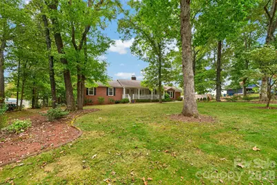 1660 Fairway Drive, Newton, NC 28658 - Photo 2