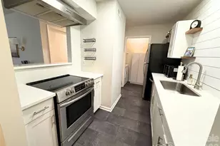 4918 Sardis Road E, Charlotte, NC 28270 - Photo 2