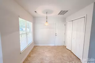 11344 Pointer Ridge Dr, Charlotte, NC 28214 - Photo 10