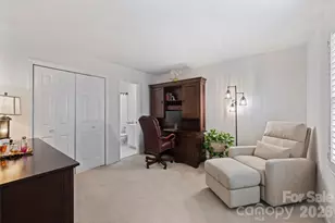 500 N Poplar St, Charlotte, NC 28202 - Photo 22