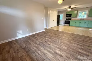 409 Skyline Dr, Salisbury, NC 28146 - Photo 2