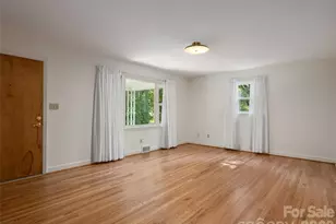 16 Ben Lippen Rd, Asheville, NC 28806 - Photo 4