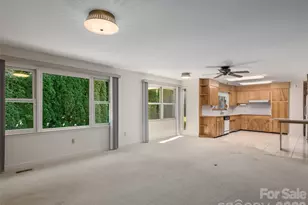 16 Ben Lippen Rd, Asheville, NC 28806 - Photo 6