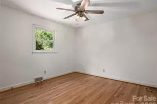 16 Ben Lippen Rd, Asheville, NC 28806 - Photo 10