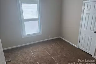 126 2nd Ave, Statesville, NC 28677 - Photo 6