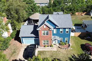 1320 Gretna Green Dr, Charlotte, NC 28217 - Photo 2