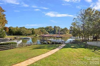 220 Chandeleur Drive, Mooresville, NC 28117 - Photo 24