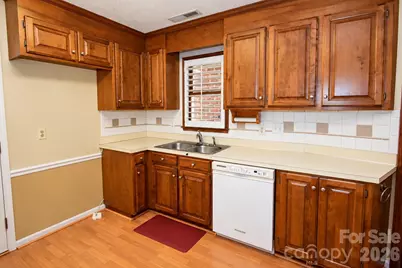 542 Camrose Circle NE, Concord, NC 28025 - Photo 4