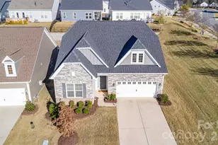 19004 Dry Narrows Wy, Charlotte, NC 28278 - Photo 2