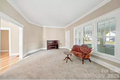 301 8th Street, Newton, NC 28658 - Photo 6