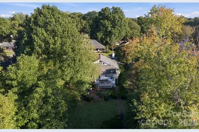 301 8th Street, Newton, NC 28658 - Photo 24