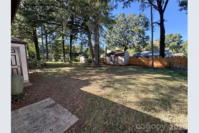 5915 Sunset Chase Lane, Charlotte, NC 28212 - Photo 2