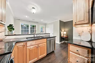 414 4th Ave NE, Hickory, NC 28601 - Photo 16