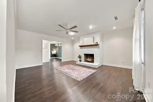 414 4th Ave NE, Hickory, NC 28601 - Photo 2