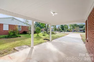 304 Sumter St, Kershaw, SC 29067 - Photo 6