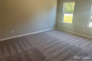 208 Prosperity Pl, Statesville, NC 28677 - Photo 6