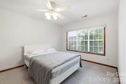 725 N Park Place, Hendersonville, NC 28791 - Photo 34