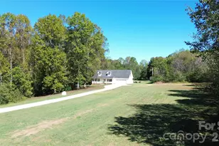 1612 Flag Ln, Vale, NC 28168 - Photo 4