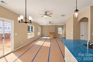 8912 Sawyer Run Ct, Charlotte, NC 28215 - Photo 6