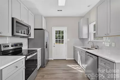 9119 Stone Abbey Place, Charlotte, NC 28215 - Photo 24