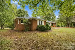 221 Lee Black Rd, Cherryville, NC 28021 - Photo 4
