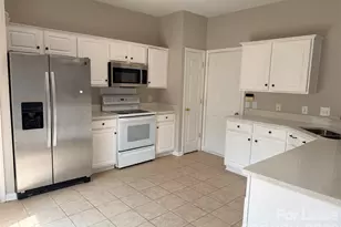 3408 Laurenhurst Laurenhurst Ln, Matthews, NC 28270 - Photo 6