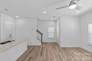 4008 Crooked Spruce Ct, Matthews, NC 28105 - Photo 4