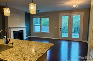 9441 Glenburn Ln, Charlotte, NC 28278 - Photo 16