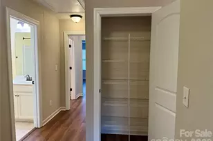 9441 Glenburn Ln, Charlotte, NC 28278 - Photo 20