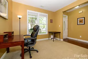 9833 Coatbridge Dr, Charlotte, NC 28269 - Photo 6