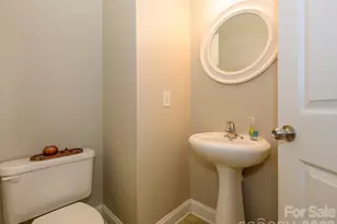 9833 Coatbridge Dr, Charlotte, NC 28269 - Photo 20