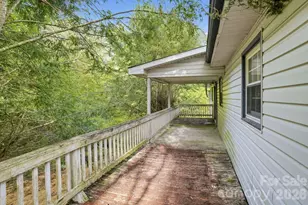 2131 Deep Ford Rd, Lansing, NC 28643 - Photo 10