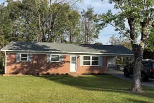 321 Sheldon St, Hudson, NC 28638 - Photo 1