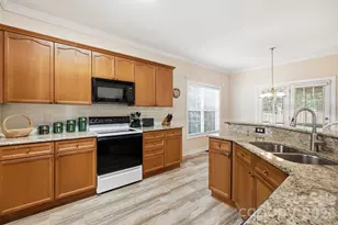 11438 McGinns Trace Ct, Charlotte, NC 28277 - Photo 12