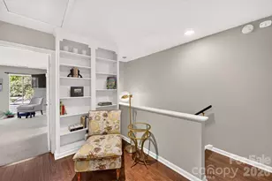 5807 Sharon Rd, Charlotte, NC 28210 - Photo 18