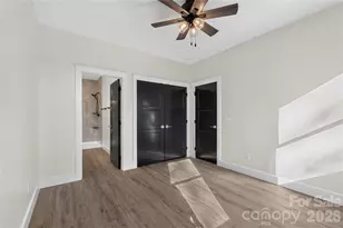 1011 Fassifern Ct, Hendersonville, NC 28791 - Photo 12