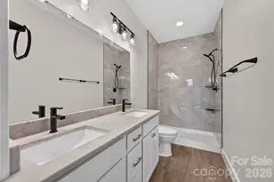 1011 Fassifern Ct, Hendersonville, NC 28791 - Photo 14