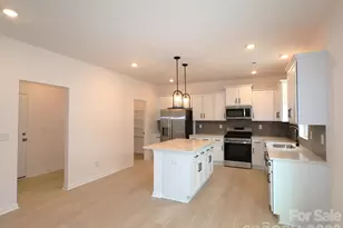 636 Willoughby Pk Dr, Monroe, NC 28112 - Photo 2