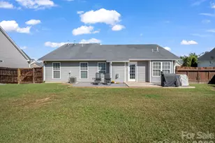 394 W Swift Creek Rd, Fletcher, NC 28732 - Photo 32