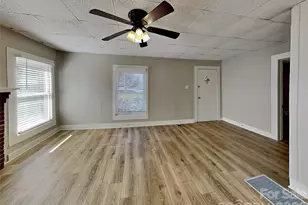 404 E Mills Ave, Mooresville, NC 28115 - Photo 4