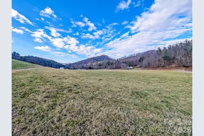 124 Shootout Lane, Burnsville, NC 28714 - Photo 12