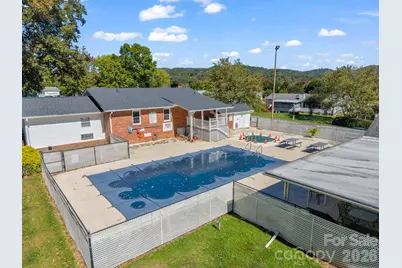 528 Riverwind Drive, Hendersonville, NC 28739 - Photo 42