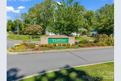528 Riverwind Drive, Hendersonville, NC 28739 - Photo 46