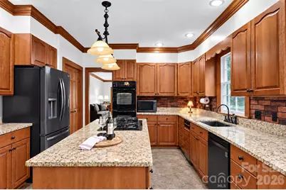 2715 Brevard Road, Hendersonville, NC 28791 - Photo 14